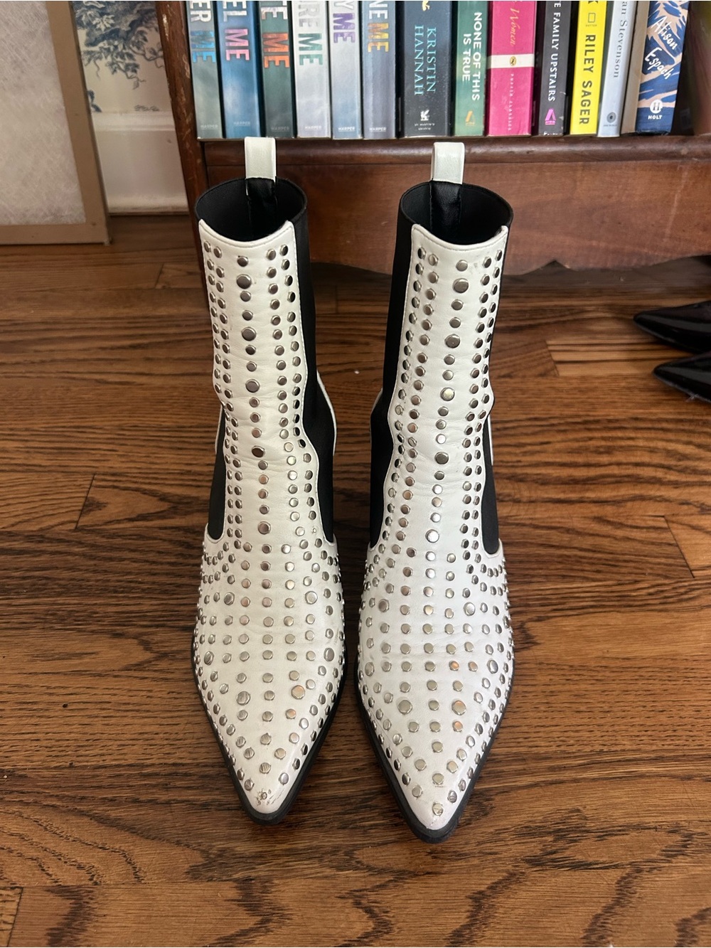 Studded Pointed-Toe Chelsea Boots - White